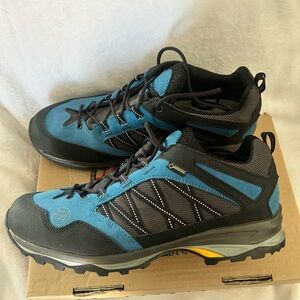 Hanwag Belorado Low GTX - Gore-Tex Men's size 11 - brand new